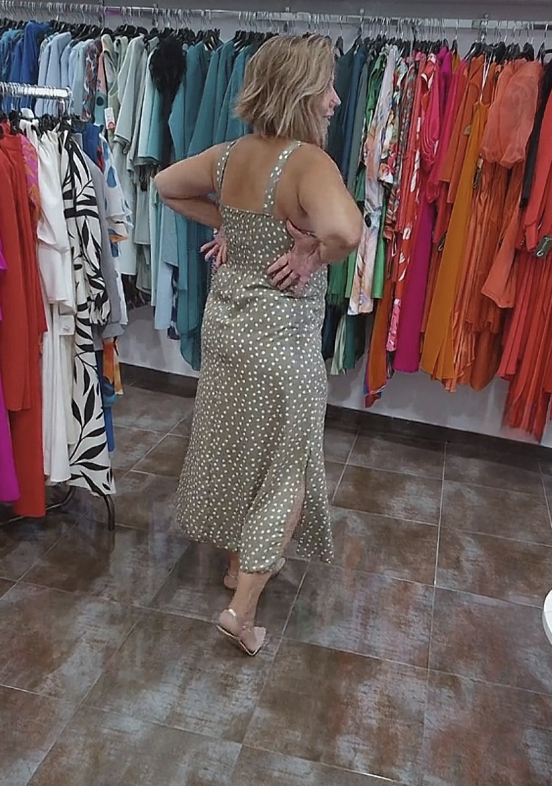 Screenshot_20251104_225257_TikTok