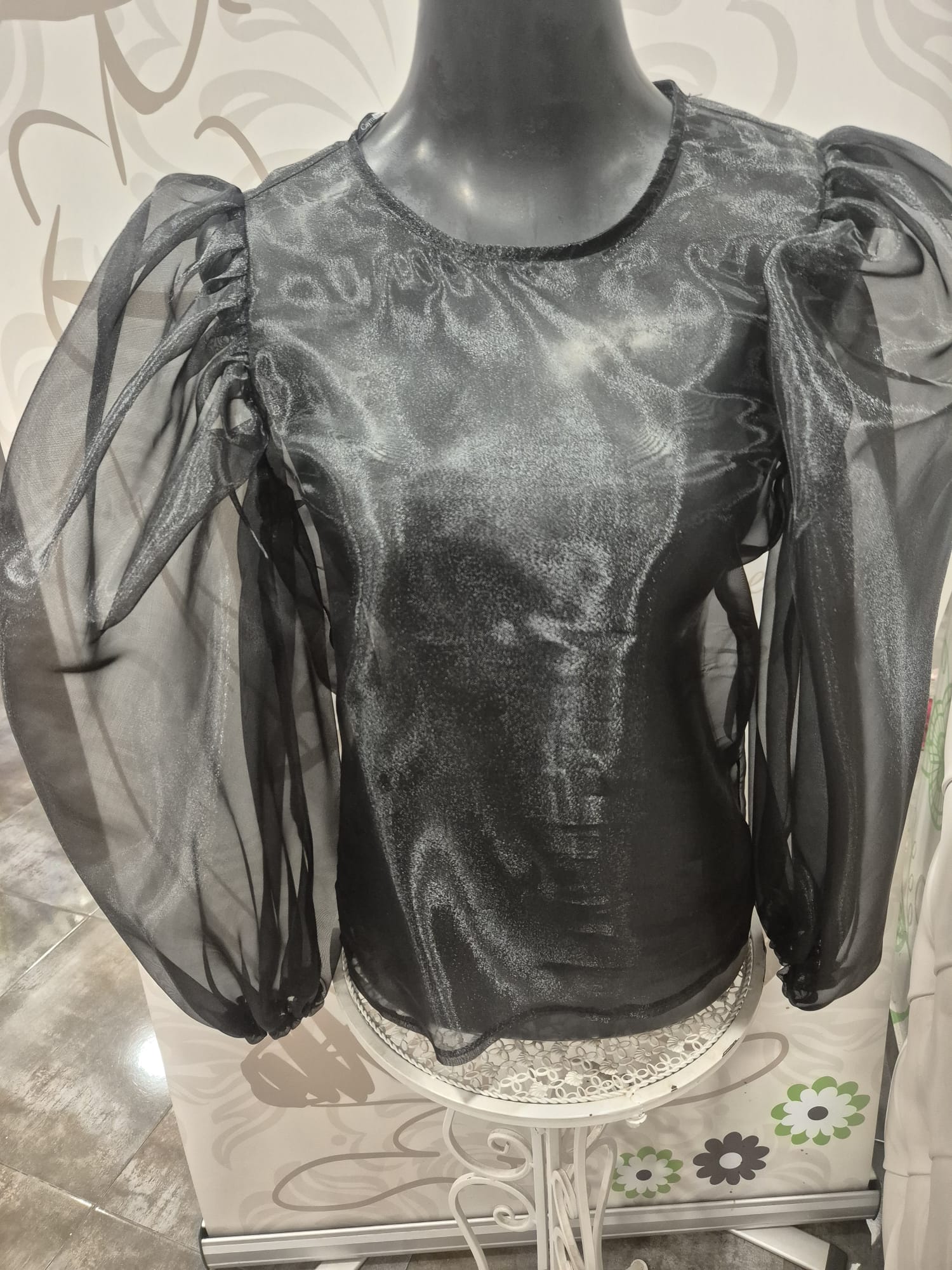 c51f1600-e685-4beb-bdd4-d7ec5c084f81